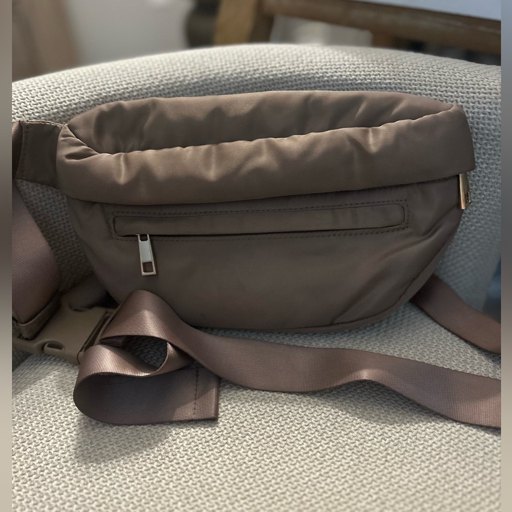 A New Day belt bag/fanny pack- like new